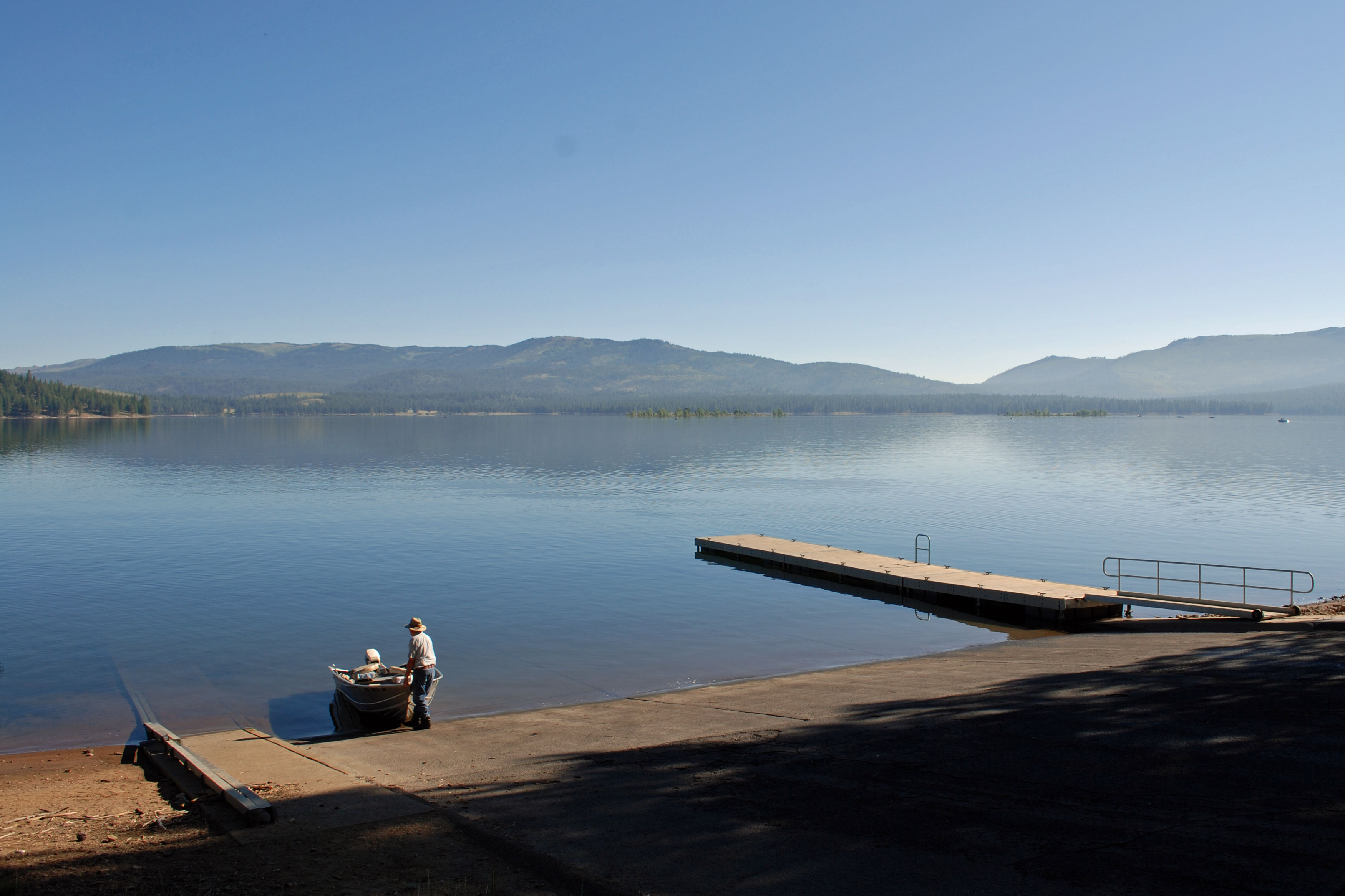 Captain Robert's Boat Ramp, Stampede Reservoir,  California